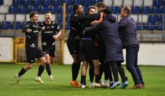 Challenger Pro League : L'Olympic Charleroi s'impose 3-4 sur la pelouse de Jong Genk