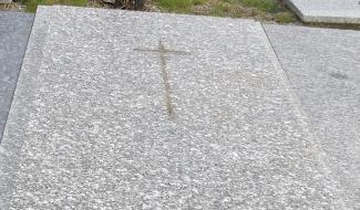 Vol de 135 croix en métal aux cimetières de Frasnes-lez-Gosselies !