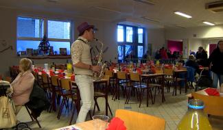 Ambiance de réveillon au Resto du coeur de Charleroi
