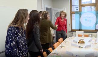 La reine Mathilde visite le Centre de prise en charge des violences sexuelles