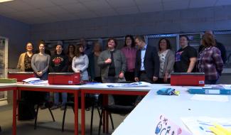 Des femmes formées à l’électromécanique pour répondre à la pénurie en Wallonie
