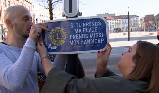 Stationnement : 50 panneaux de sensibilisations pour lutter contre les stationnements illégaux sur les places PMR !