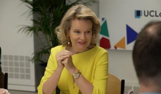 La Reine Mathilde était au Campus UCharleroi pour découvrir les formations en santé qui intègrent l'IA