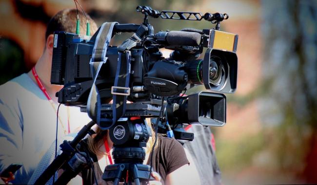 Réformes des médias de proximité : La majorité MR-Engagés repousse plusieurs motions de l'opposition