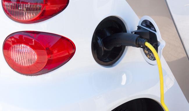 Véhicules électriques: le marché de 3.400 bornes bientôt concrétisé en Wallonie
