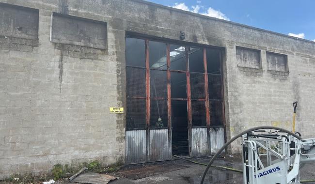 Incendie dans un entrepôt à Dampremy ce mardi