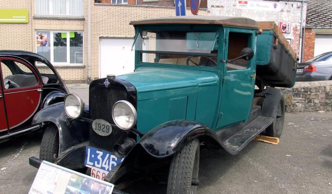 C Local : expo de véhicules anciens à Beaumont