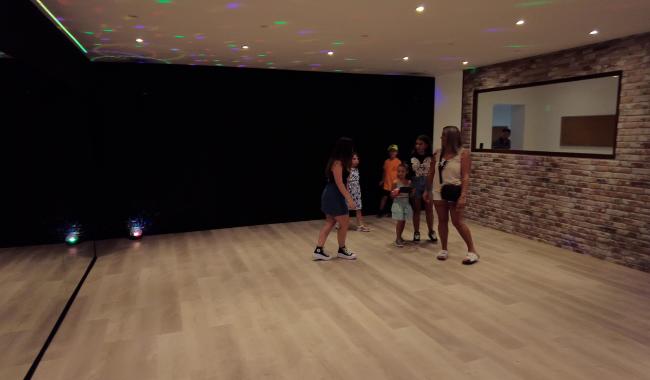 Inauguration du studio de l'école de danse "Live to Dance Compagnie"