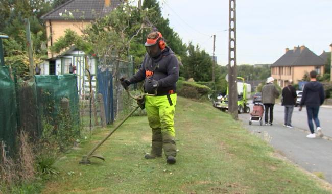 Métier de l'été : Michael, chef d’équipe jardinier sur l’espace public