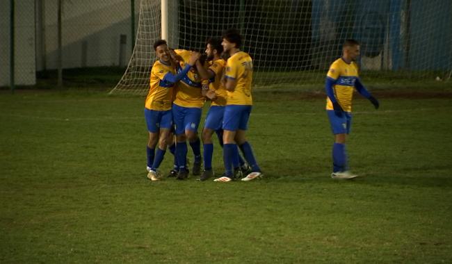 Gilly remporte un petit match au sommet !