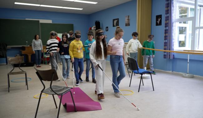 Montigny-le-Tilleul : des ateliers à l'école Dr. Cornet pour démystifier le handicap visuel