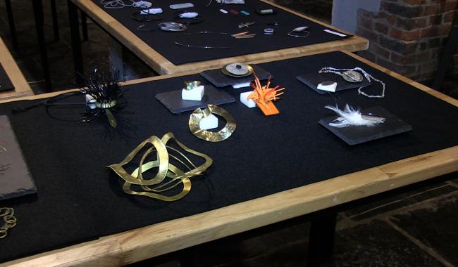 C Local : expo des élèves de l'atelier bijou de l'Académie de Châtelet