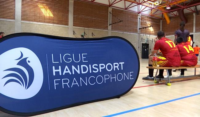 Un tournoi handifoot en salle au Salon Ensemble avec les personnes extraordinaires !