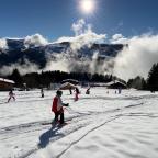 Les familles des enfants carolos devront débourser davantage pour les classes de neige