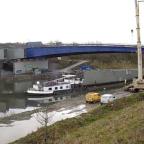 VIDEO | Pont de La Louvière (E42/A15) : pose de la structure métallique du nouvel ouvrage