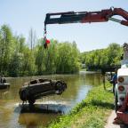 Depuis 2021, 139 véhicules ont été extraits des eaux de la Sambre !