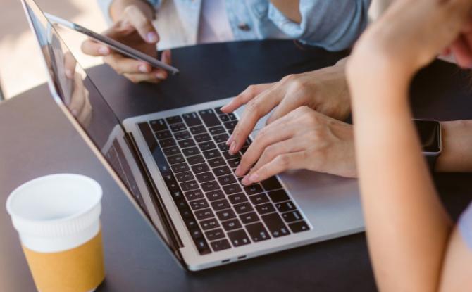 Un nouvel outil interactif pour mieux comprendre et réagir face aux menaces en ligne