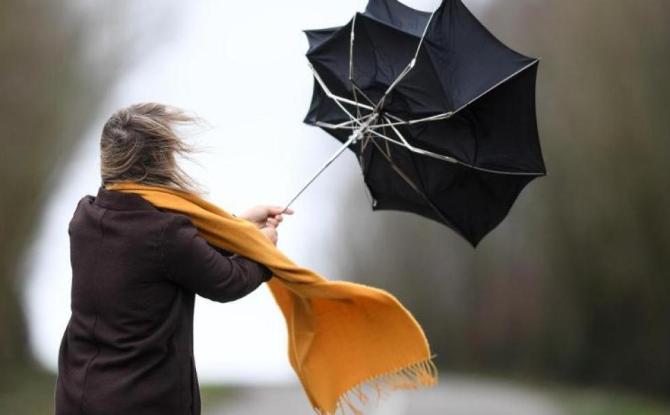 Météo : Avis de tempête avec des vents jusqu'à 120 km/h!