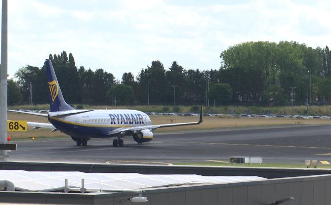 Taxe carolo sur BSCA: l'aéroport salue la décision, mais s'inquiète aussi de la taxe fédérale