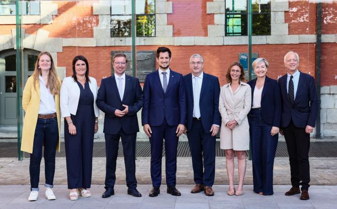 Les ministres du nouveau gouvernement wallon ont prêté serment devant le parlement