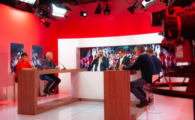 La ministre Galant entend réduire de moitié le nombre de médias de proximité en FWB