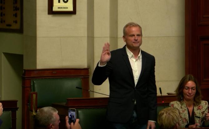 Politique : fin du cumul des rémunérations chez Les Engagés