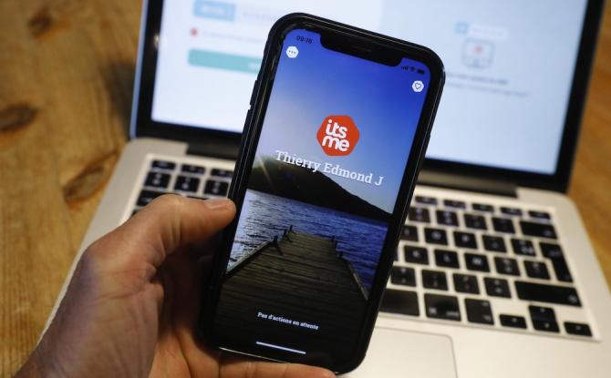 Febelfin et itsme alertent contre les arnaques durant l'été