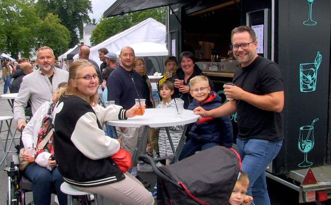 C Local : marché artisanal nocturne à Chimay