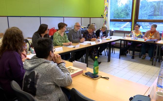 Une formation pour aider à mieux vivre la mort à Chatelineau