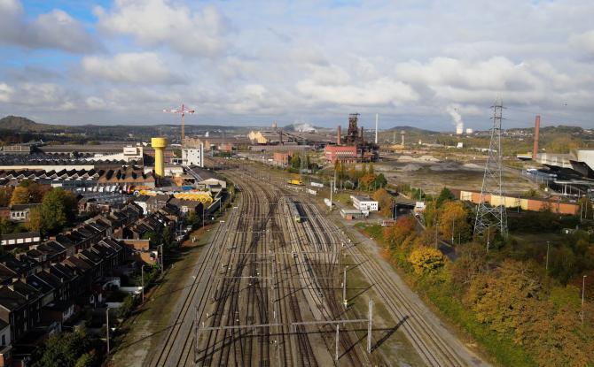 Transports : une liaison de train Charleroi-Bruxelles en 35 minutes est sur les rails