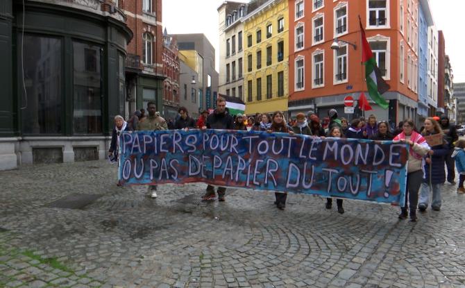 300 manifestants ont dit "non" à la construction d'un centre fermé à Jumet
