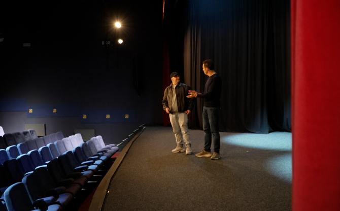 Le Dallas Comedy Club fait escale à Charleroi pour une soirée 100 % humour belge