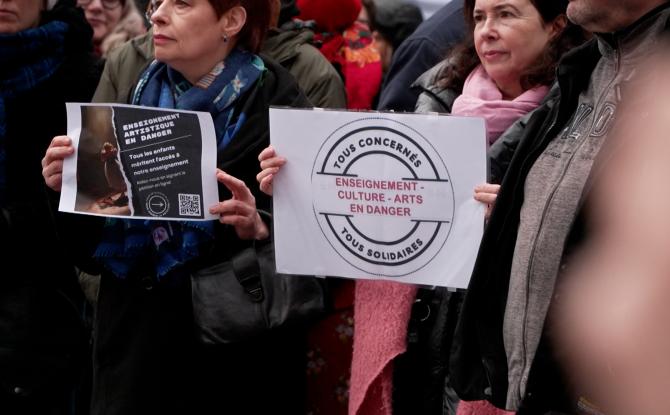 À Charleroi, la mobilisation culturelle continue sur la place Verte