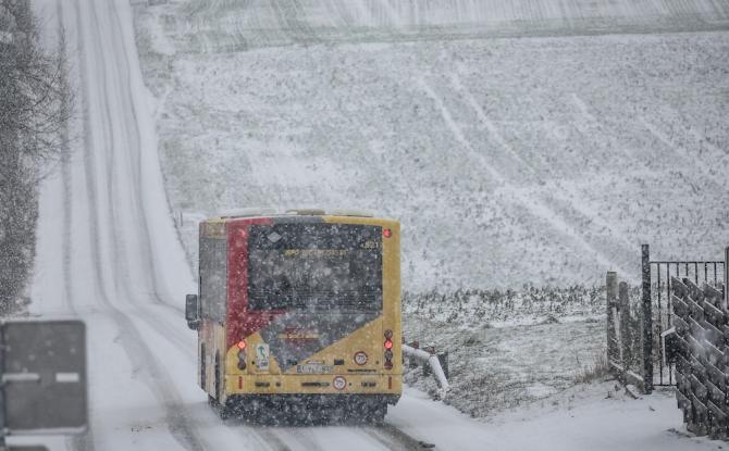 Intempéries : Les services des bus Tec interrompus dans plusieurs provinces