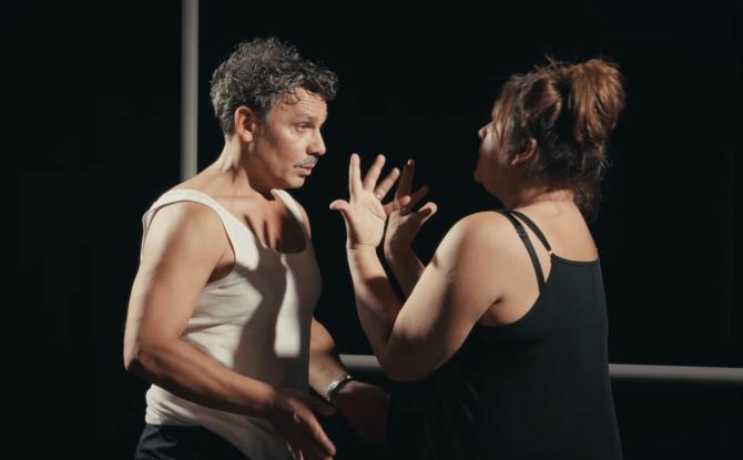 L'echo du Silence : Un spectacle actuel sur le mal-être des jeunes