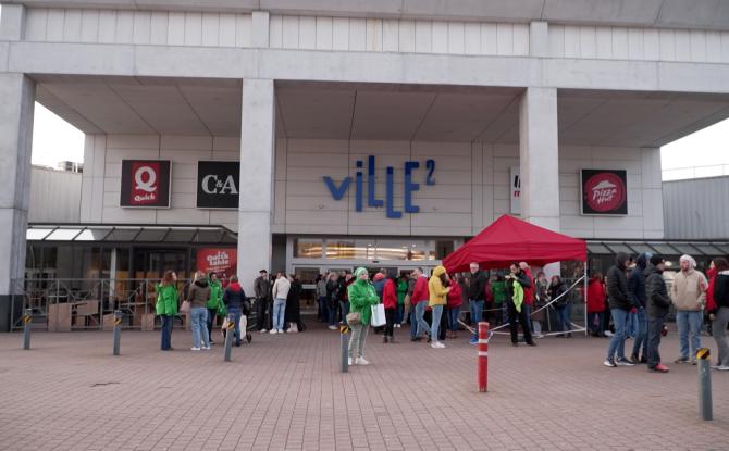 Actions syndicales : des centres commerciaux carolos fermés lors de la 1re journée d'actions syndicales !