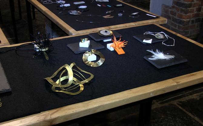 C Local : expo des élèves de l'atelier bijou de l'Académie de Châtelet