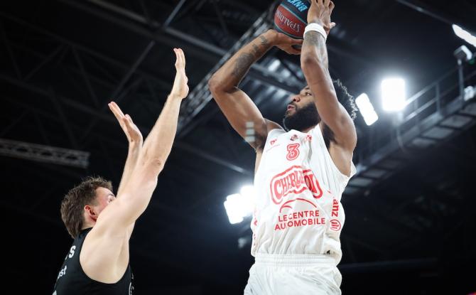 BNXT League : Charleroi s'impose face à Louvain et fait un pas important vers les play-offs