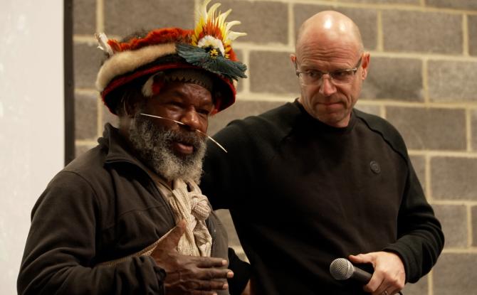 Froidchapelle: rencontre marquante avec un Papou d’Océanie