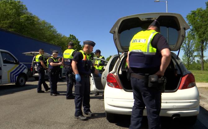 Vaste opération douanière franco-belge sur l'E42 à Heppignies