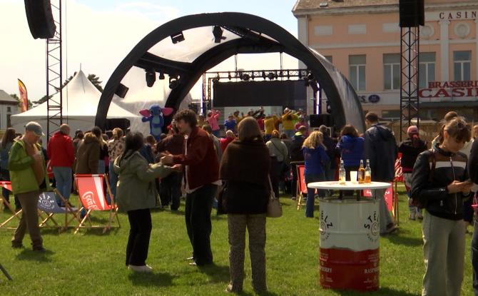 "Various Beach" : une après-midi placée sous le signe de l’inclusion et de la fête à Chimay