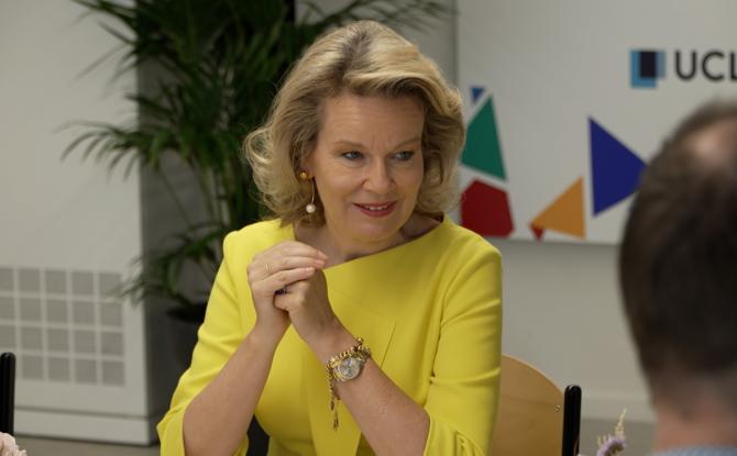 La Reine Mathilde était au Campus UCharleroi pour découvrir les formations en santé qui intègrent l'IA